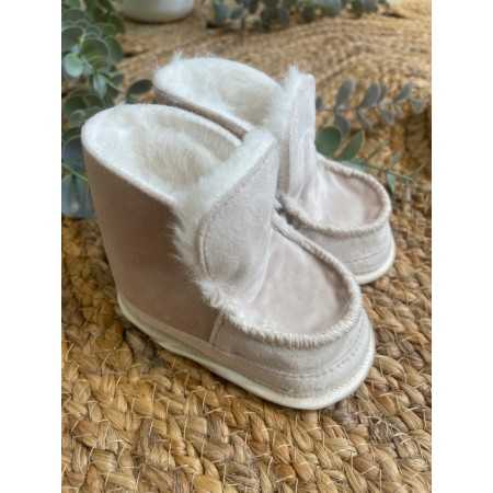 Stivaletti Culla Neonato Velour | Comfort ed Eleganza Stivaletti Culla Neonato Velour | Comfort ed Eleganza