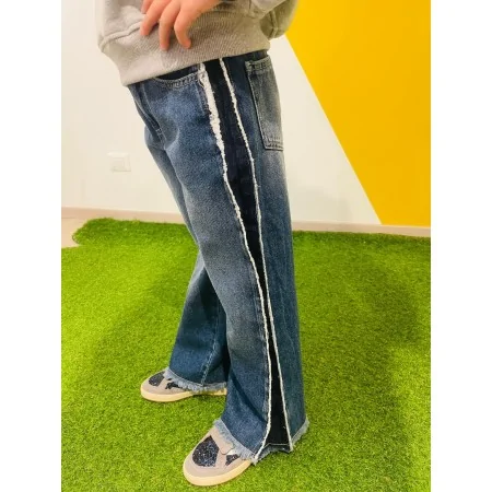 Jeans loose Please